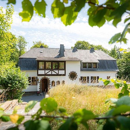 Landhaus Karbach Komplett Oder Einzelne Wohneinheiten Villa Inkl Sauna Bzw Waldhaeuschen Hirten エクステリア 写真