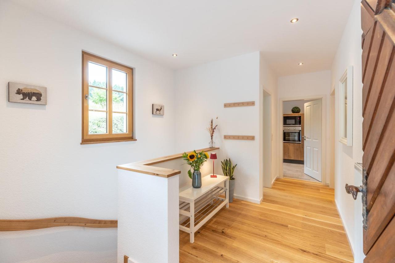 Landhaus Karbach Komplett Oder Einzelne Wohneinheiten Villa Inkl Sauna Bzw Waldhaeuschen Hirten エクステリア 写真